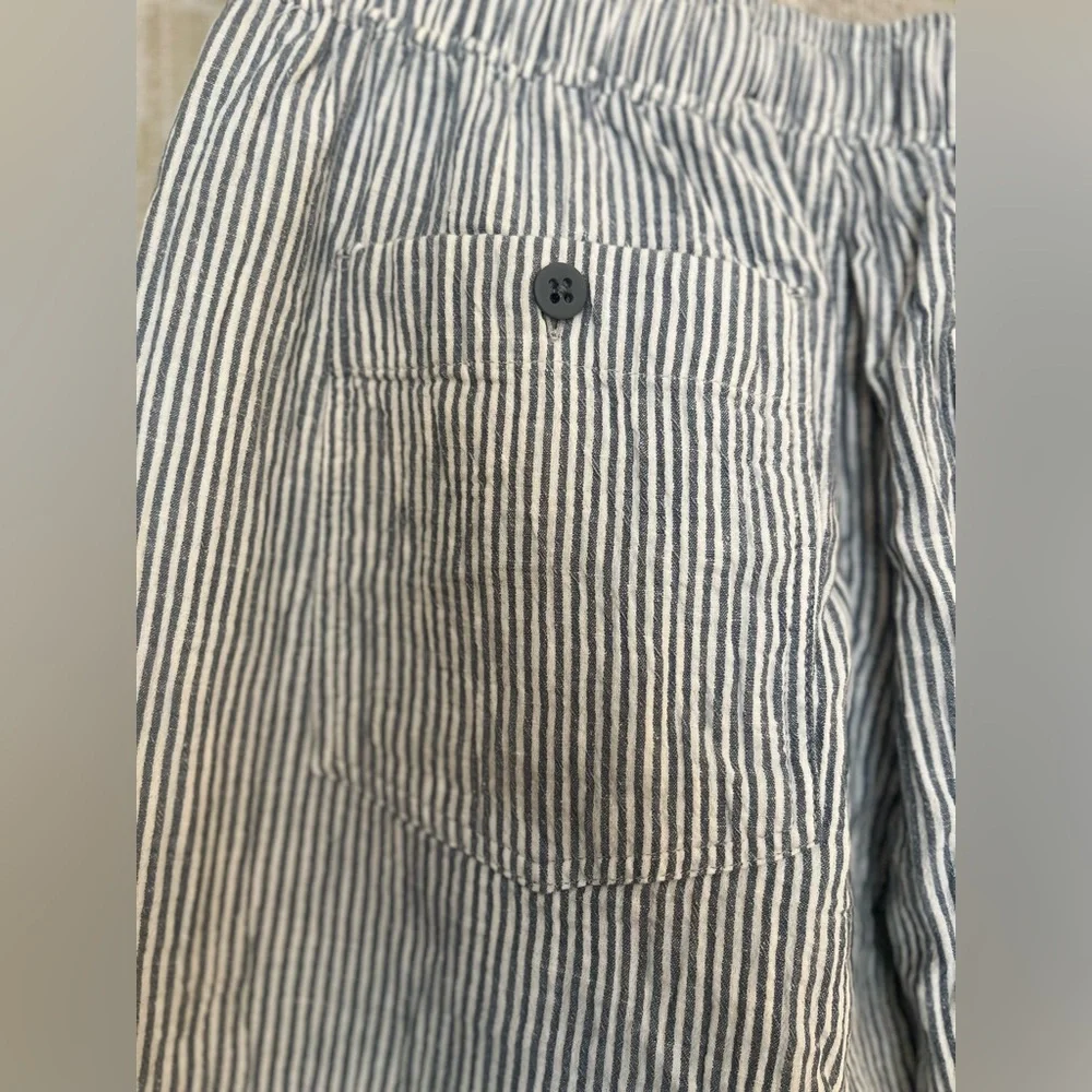 A&F NWT Men’s Small Drawstring Blue & White Stripes Baggy Pants